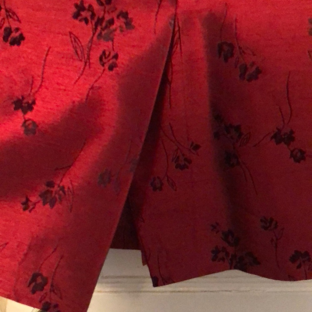 Le Suit Red Petite Jacket and Skirt - Picture 8 of 8